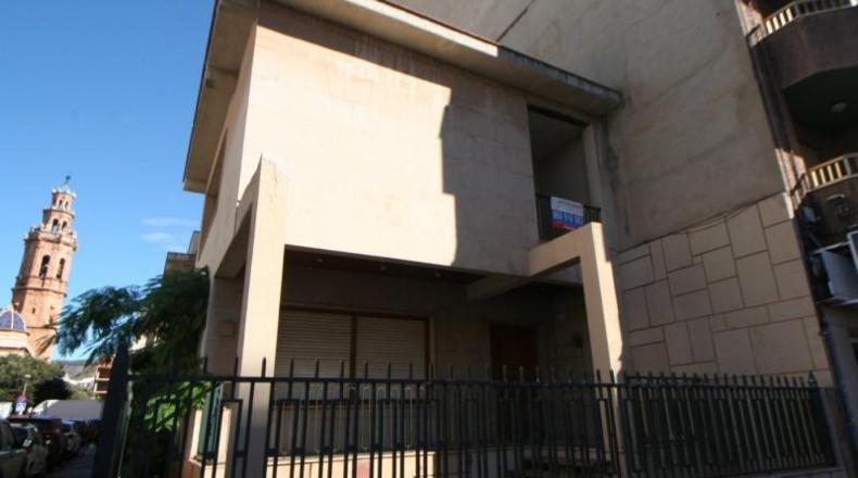 Castellón - la Vall d'Uixó - 539m2