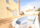 Xalet independent amb terreny en venda a la España, Oriola, ref.: TR178317 foto