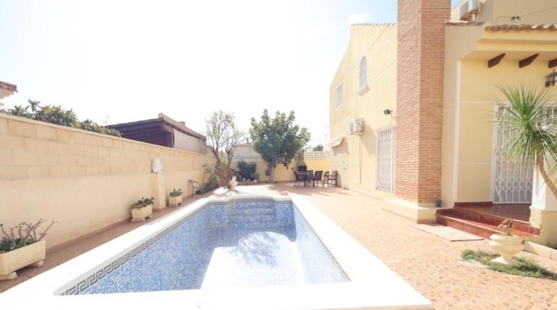 Alicante - Orihuela - 467m2