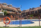Chalet independiente con terreno en venta en la España, Fuenlabrada, ref: TR155817 foto