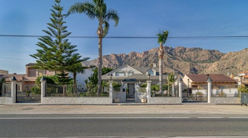 Alicante - Orihuela - 823m2