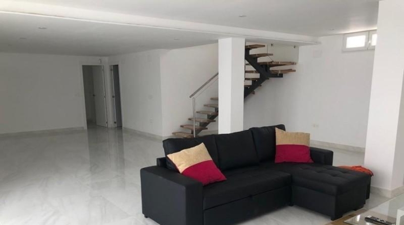 Alicante - La Nucía - 330m2