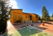 Xalet independent amb terreny en venda a la España, Elx, ref.: TR177657 foto