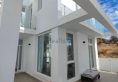 Chalet independiente con terreno en venta en la España, Nerja, ref: TR369226 foto