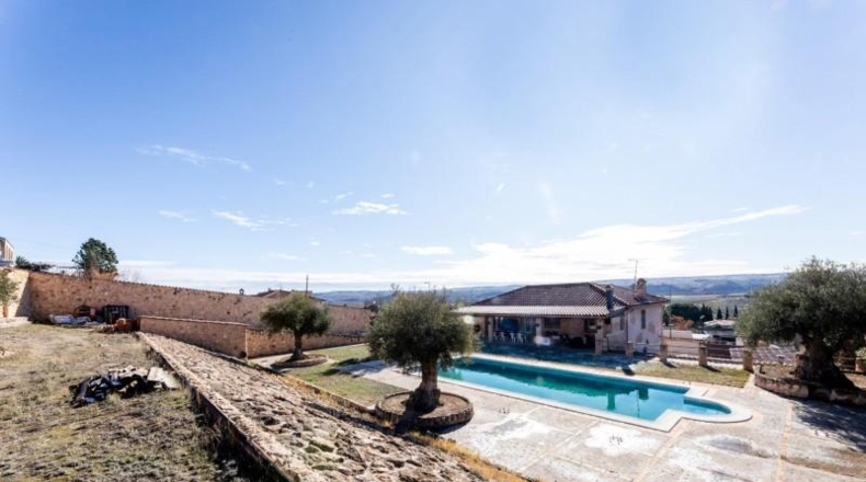 Comunidad de Madrid - Colmenar de Oreja - 223m2
