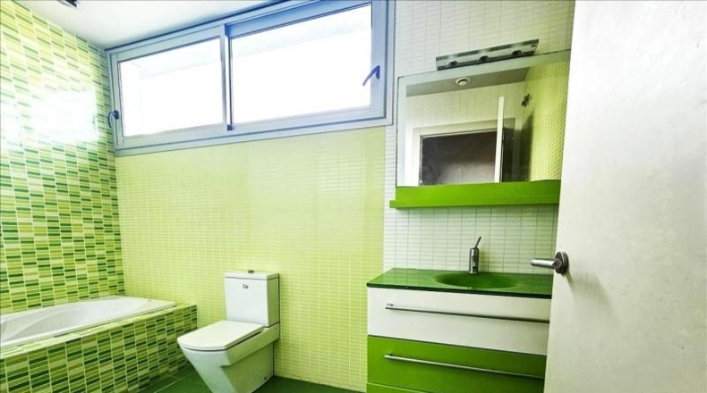 Barcelona - Canovelles - 753m2