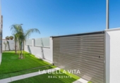 Chalet independiente con terreno en venta en la España, Los Alcázares, ref: TR184307 foto