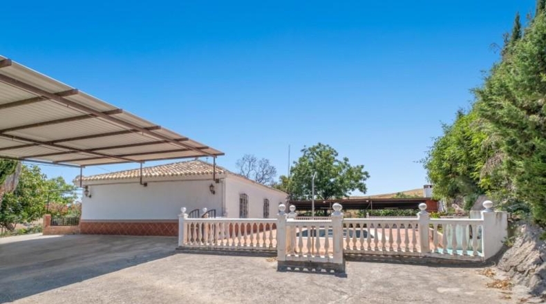 Málaga - Pizarra - 120000m2