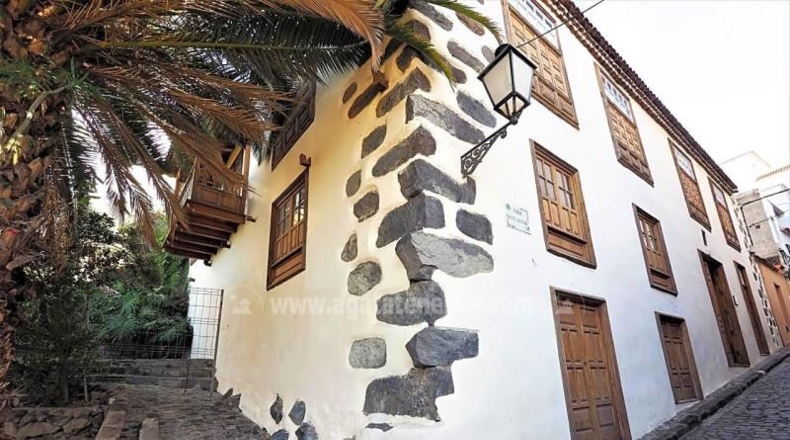 Santa Cruz de Tenerife - Icod de los Vinos - 554m2