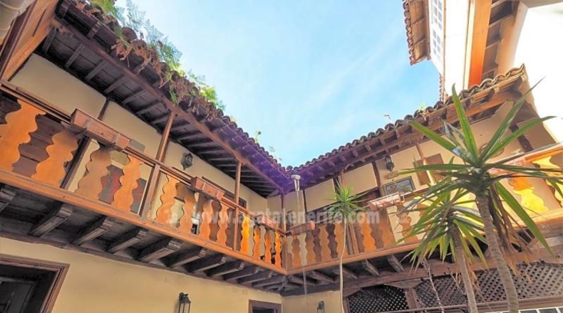 Santa Cruz de Tenerife - Icod de los Vinos - 554m2