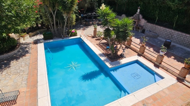 Cadiz - Algeciras - 5600m2