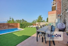 Casserres 410&nbsp;m²