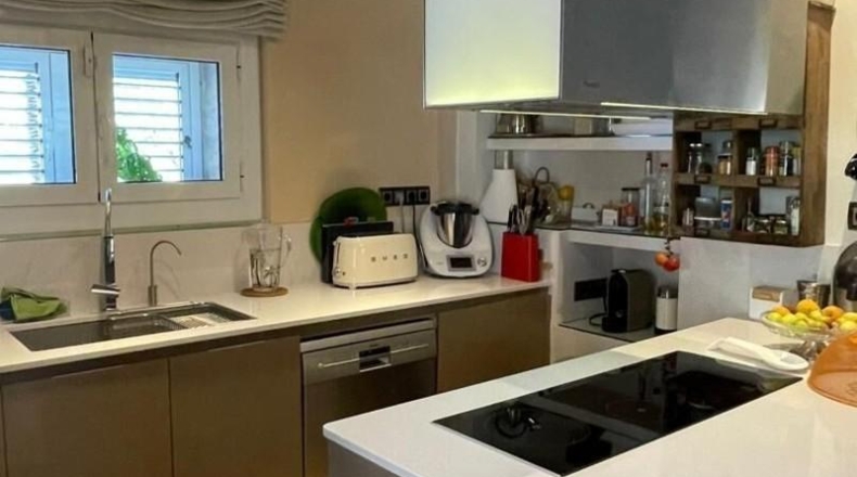Barcelona - Corbera de Llobregat - 530m2