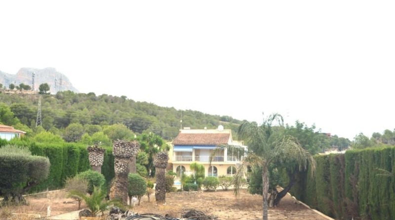 Alicante - la Nucia - 3000m2