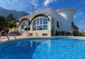 Chalet independiente con terreno en venta en la España, Dénia, ref: TR361635 foto