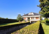 Xalet independent amb terreny en venda a la España, Vilanova de Arousa, ref.: TR245579 foto