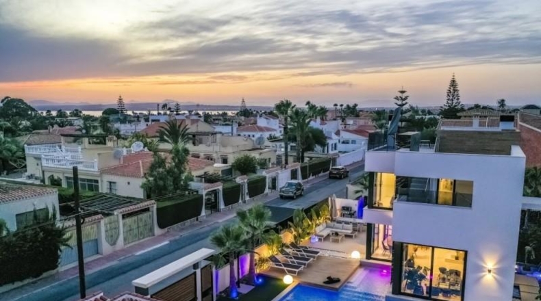 Alicante - Torrevieja - 440m2