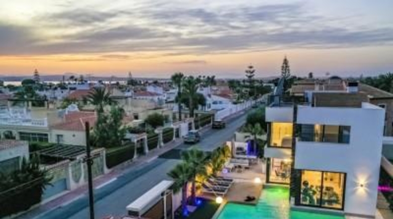 Alicante - Torrevieja - 440m2