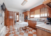 Chalet independiente con terreno en venta en la España, Caldes de Montbui, ref: TR275925 foto