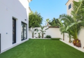 Chalet independiente con terreno en venta en la España, Orihuela, ref: TR372949 foto