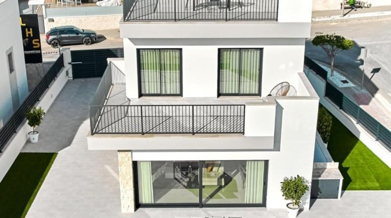 Alicante - San Miguel de Salinas - 335m2