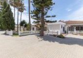 Xalet independent amb terreny en venda a la España, Motril, ref.: TR247885 foto