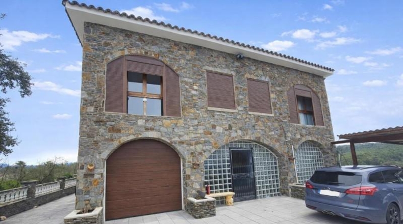 Barcelona - Sant Salvador de Guardiola - 10000m2