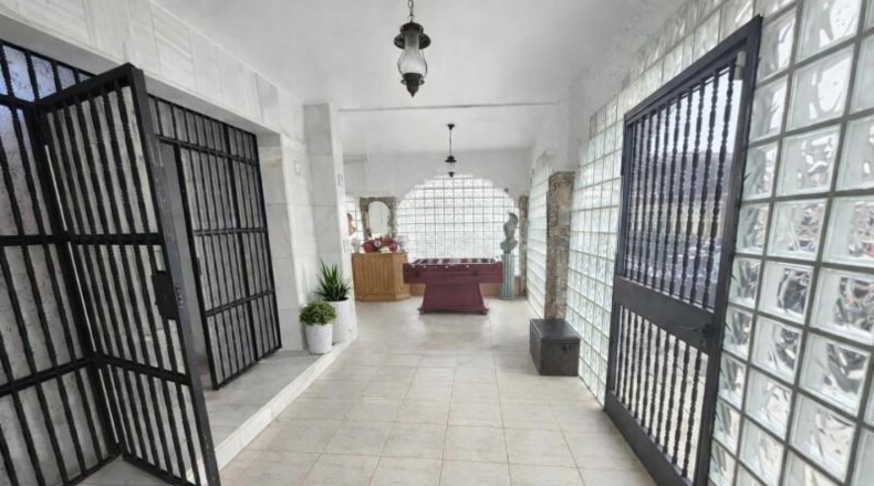 Barcelona - Sant Salvador de Guardiola - 10000m2