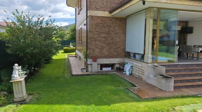 Cantabria - Los Corrales de Buelna - 434m2