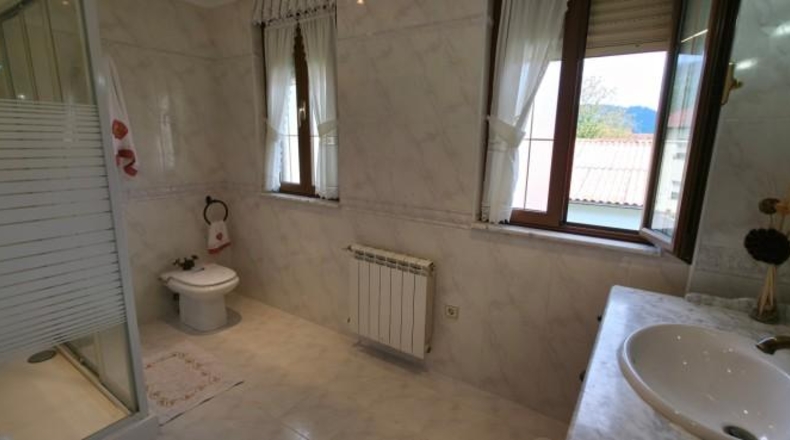 Cantabria - Los Corrales de Buelna - 434m2