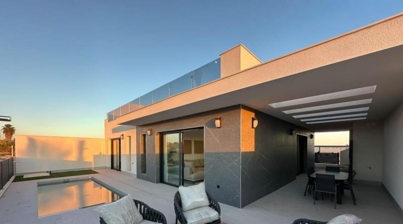 Alicante - Torrevieja - 247m2