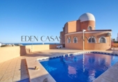 Chalet independiente con terreno en venta en la España, Villajoyosa, ref: TR364489 foto