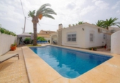 Chalet independiente con terreno en venta en la España, L'Alfàs del Pi, ref: TR152495 foto