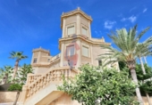 Chalet independiente con terreno en venta en la España, Guardamar del Segura, ref: TR164580 foto