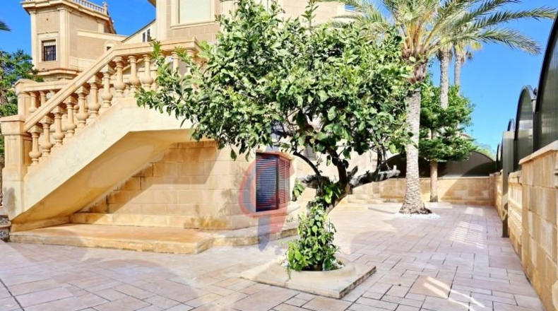 Alicante - Guardamar del Segura - 261m2