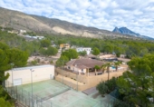 Chalet independiente con terreno en venta en la España, Villajoyosa, ref: TR178363 foto