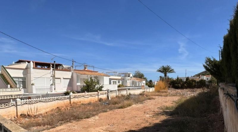 Alicante - Alfaz del Pi - 1109m2