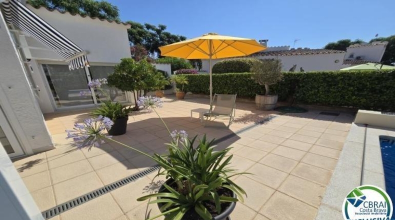 Girona - Empuriabrava - 495m2