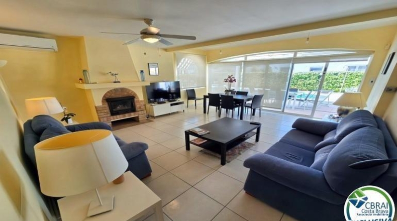 Girona - Empuriabrava - 495m2