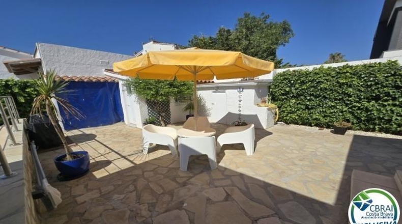 Girona - Empuriabrava - 495m2