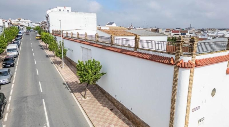 Huelva - Bollullos Par del Condado - 1160m2