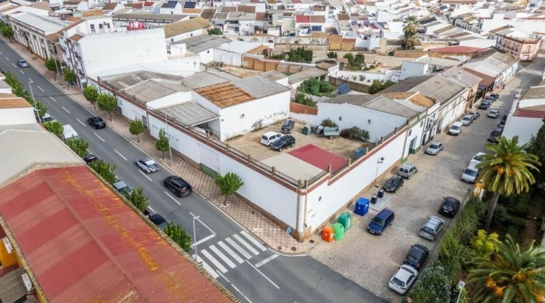 Huelva - Bollullos Par del Condado - 1160m2