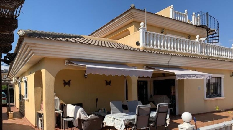 Аликанте - Torrevieja - 1000m2