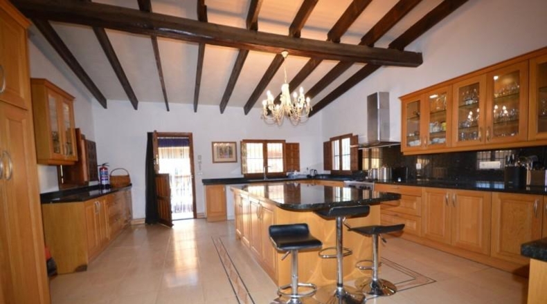 Alicante - Monóvar - 900m2