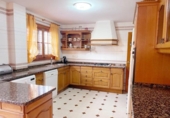 Xalet independent amb terreny en venda a la España, Benicàssim, ref.: TR136956 foto