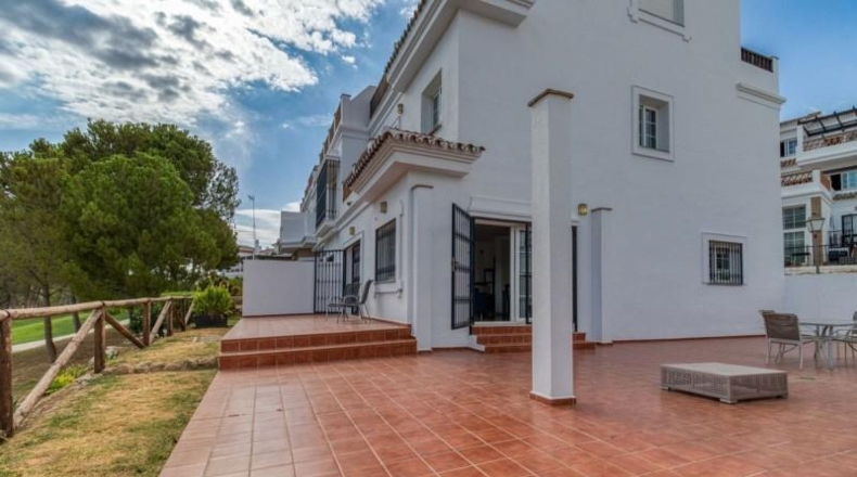 Malaga - Алаурин-де-ла-Торре - 203m2