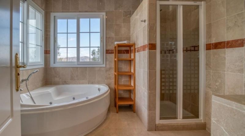 Malaga - Алаурин-де-ла-Торре - 203m2