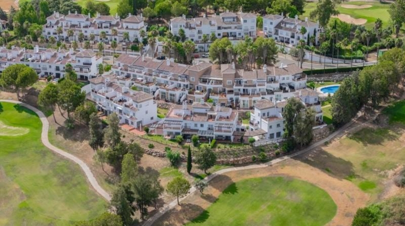 Malaga - Алаурин-де-ла-Торре - 210m2