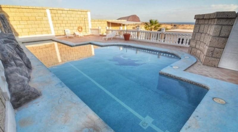 Santa Cruz de Tenerife - Granadilla de Abona - 1010m2