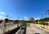 Отдельно стоящий дом с участком на продажу в городе Ontinyent Фото